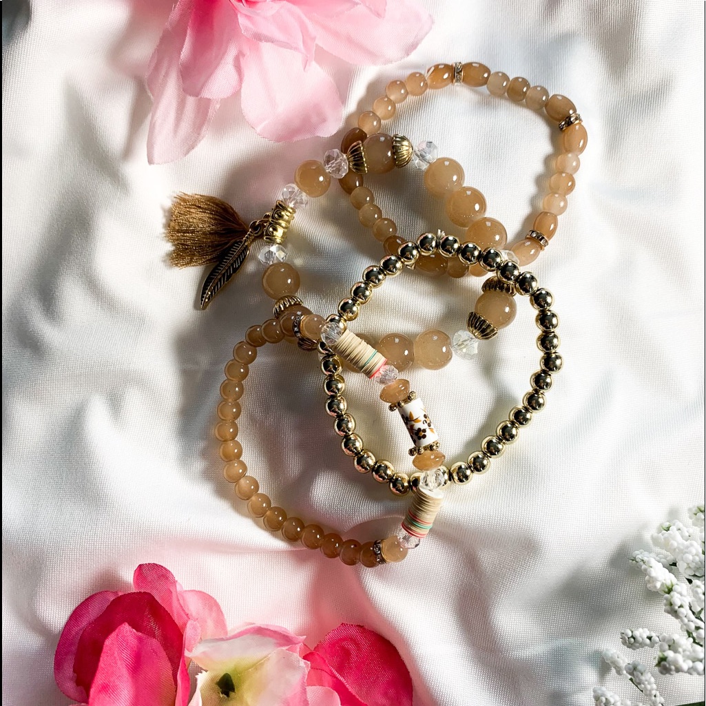 Allow Feather Bracelets